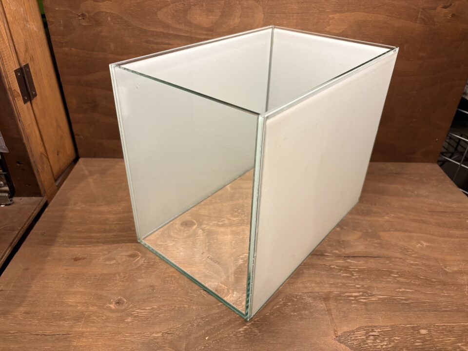 中古水槽 福岡県北九州市の爬虫類販売ショップ レップファクトリー